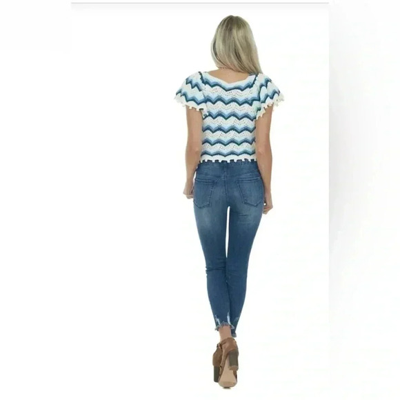 Entro Ivory and Cornflower Chevron Crochet Knit Bohemian Top Size M - Picture 7 of 10